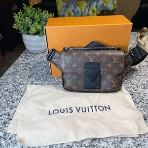 Louis Vuitton | Authentic S Lock Slingbag Monogram Bag Unisex